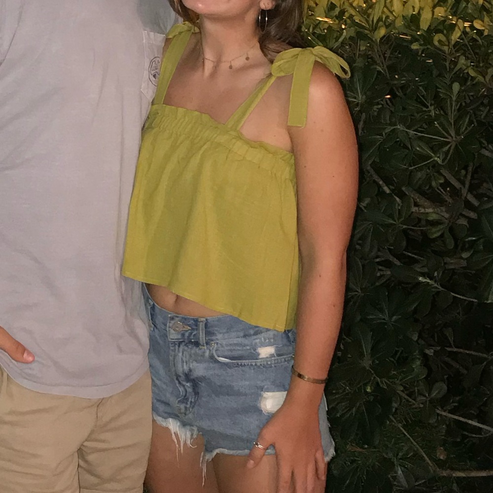 Tie tank top